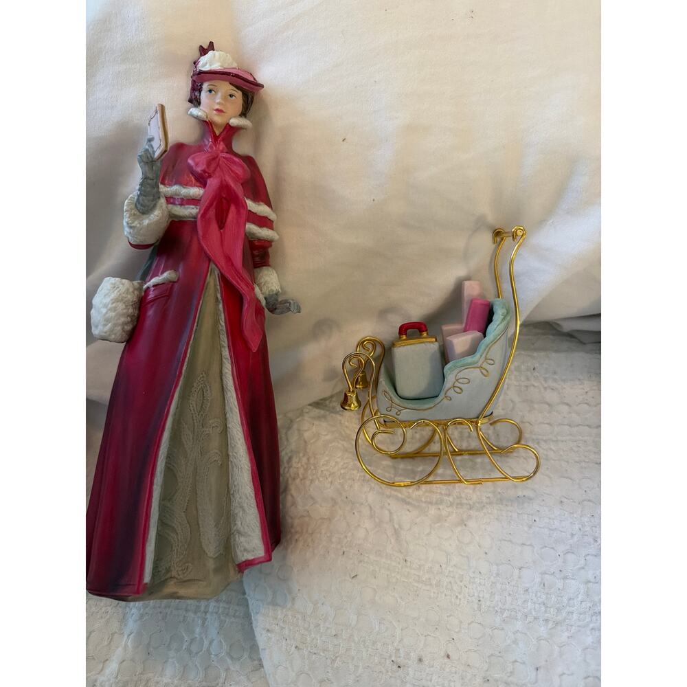 1989 Mrs Albee Award Avon Presidents Club Figurine Sleigh Christmas Display NIB